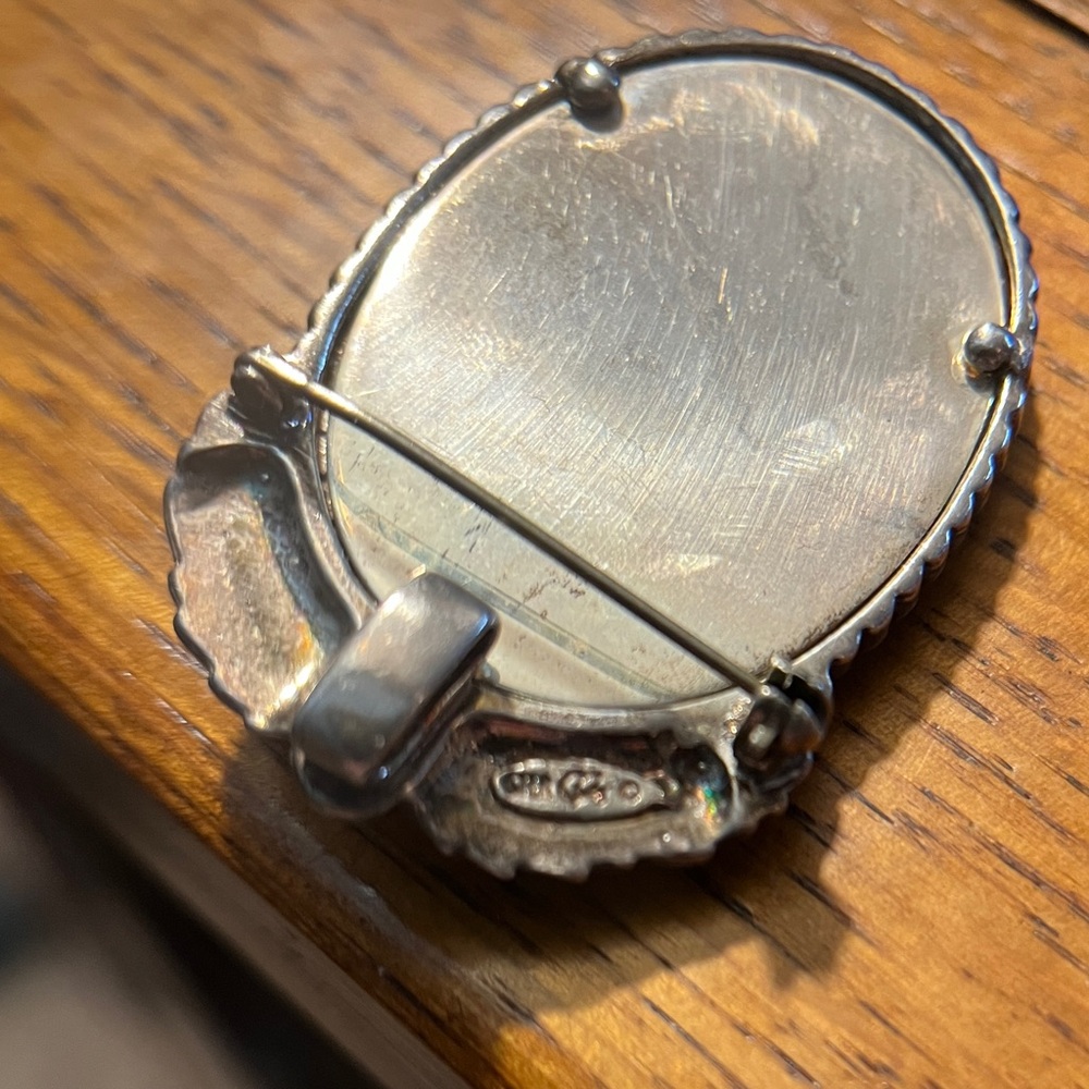 Carolyn Pollack Native American silver cameo pendant jewelry - Picture 3 of 3